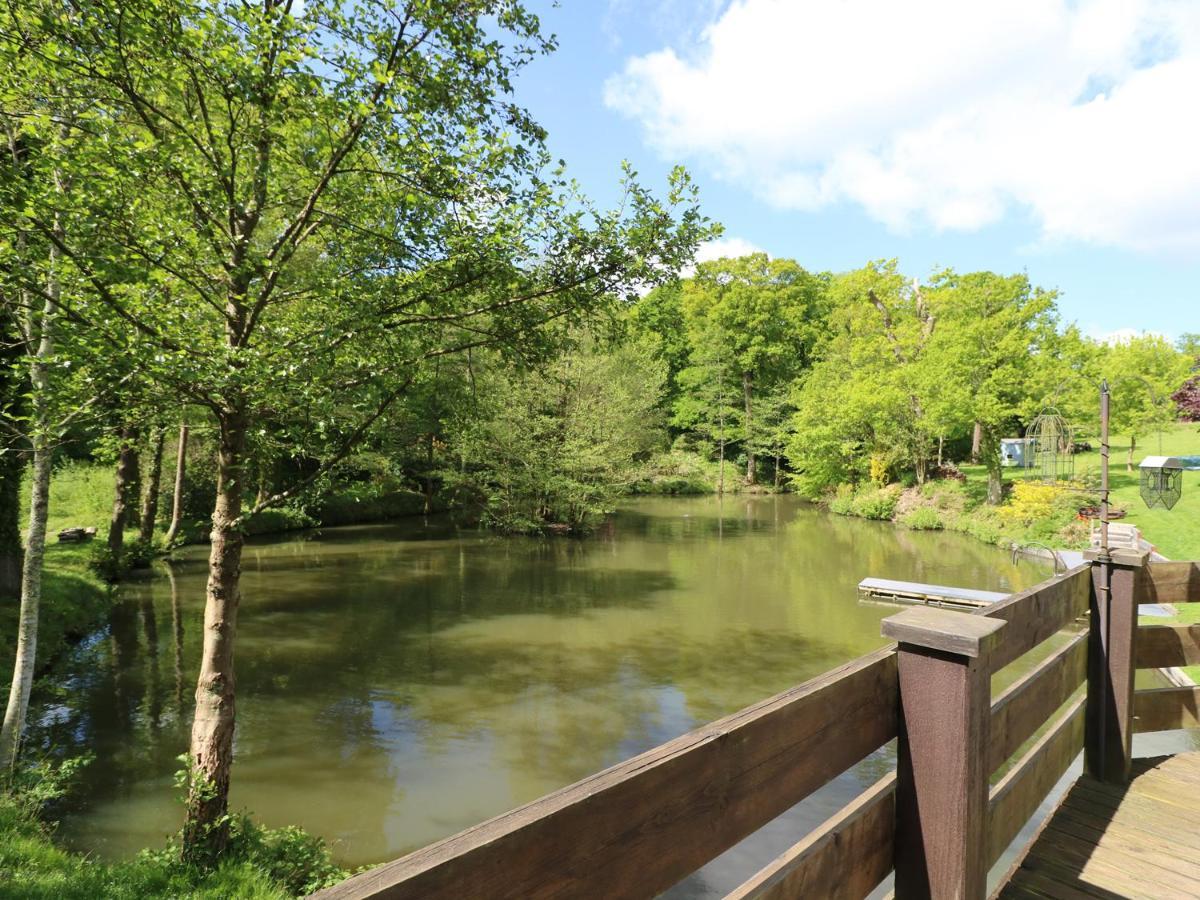 Miswells Cottages - Lake View Turners Hill Eksteriør billede